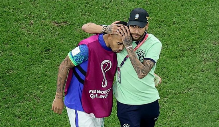 اصابة نايمار تحبط المدرب تيتي