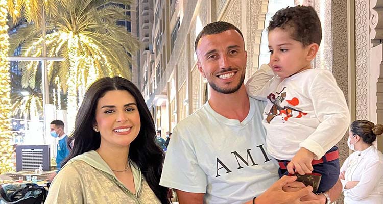 رومان سايس يكشف حقيقة زواجه من سلمى رشيد.. ويطالب بعدم التدخل في حياته الشخصية