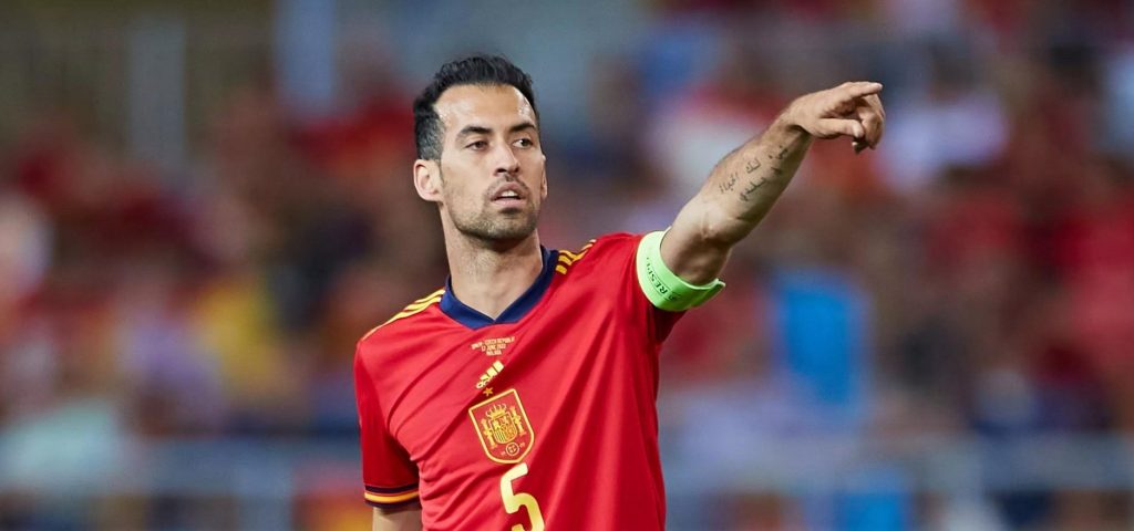 بوسكيتش يتجه لتأجيل موعد اعتزاله الدولي