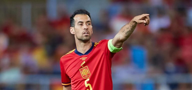 بوسكيتش يتجه لتأجيل موعد اعتزاله الدولي