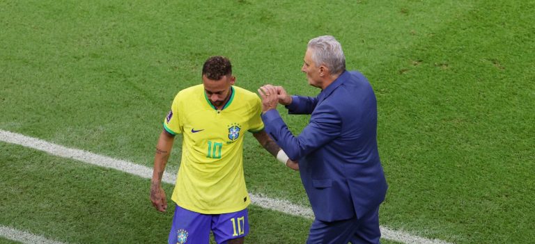 مدرب البرازيل يكشف موقف نيمار من المشاركة في ثمن نهائي المونديال