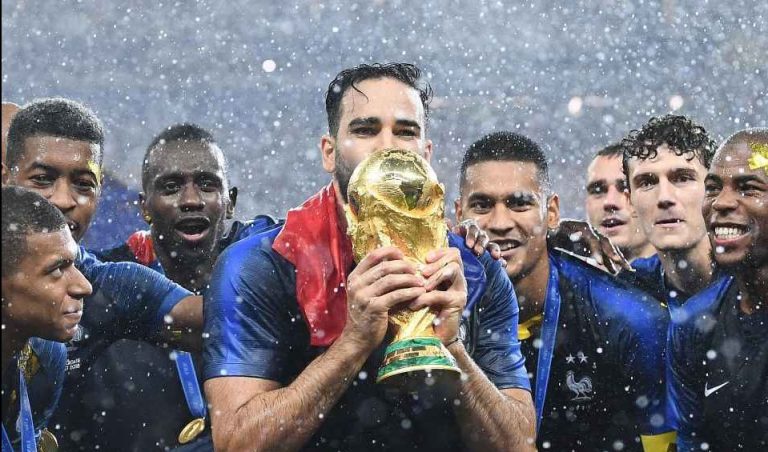 عادل رامي : أنا لا أحب المنتخب الأرجنتني.. إنه منتخب خبيث وعدواني