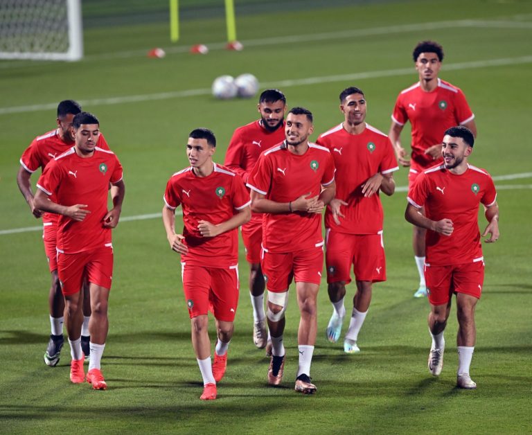 المنتخب الوطني ينهي تحضيراته لمواجهة إسبانيا في ثمن نهائي كأس العالم