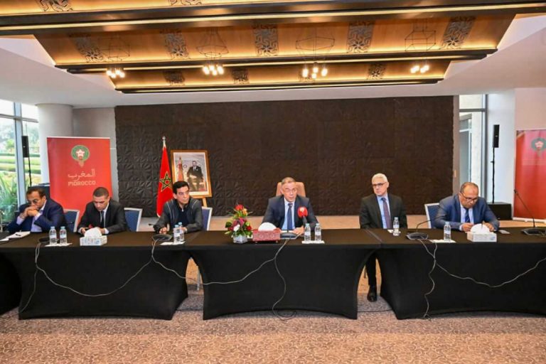 العصبة الاحترافية : الأندية التي لم تسدد جميع أجور ومنح لاعبيها لن تستفيد من الميركاتو الشتوي