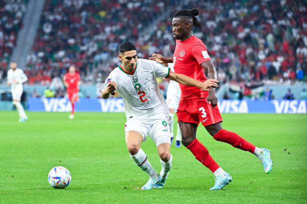حكيمي يصنع أول أهدافه مع المنتخب الوطني في كأس العالم