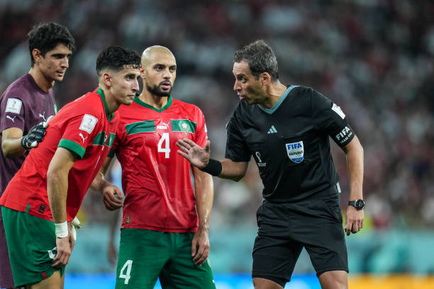 رسميا.. الإعلان عن الطاقم التحكيمي لمباراة المغرب ضد فرنسا في نصف نهائي كأس العالم