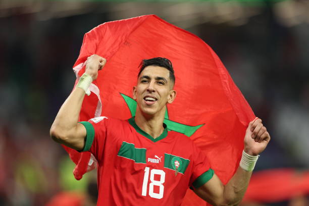 الياميق : تأهلنا إلى ربع نهائي كأس العالم جاء بعد عمل كبير.. والركراكي رفع الروح المعنوية للاعبين