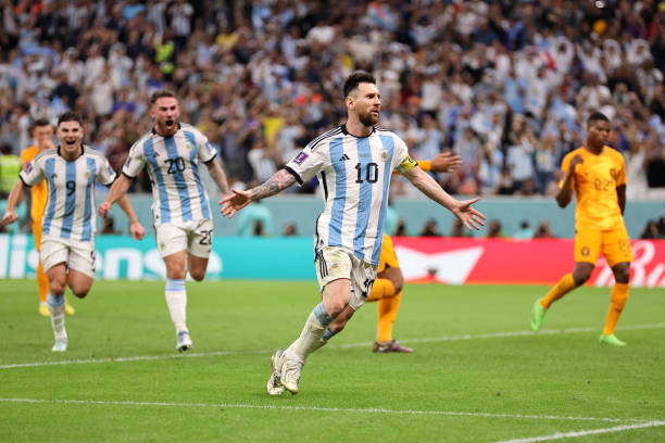 الأرجنتين تفوز على هولندا وتتأهل إلى نصف نهائي كأس العالم