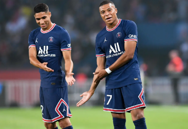 حكيمي خارج التشكيل المتوقع لباريس سان جيرمان ضد ستراسبورج