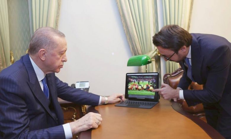 أردوغان يختار لقطة سجود لاعبي المنتخب المغربي في المونديال كأفضل صورة رياضية لسنة 2022