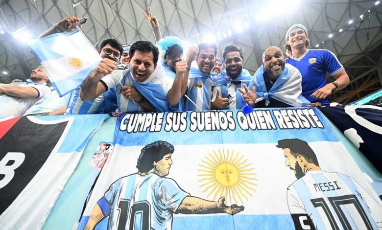 جمهور الأرجنتين يتوج بجائزة الأفضل في العالم لسنة 2022