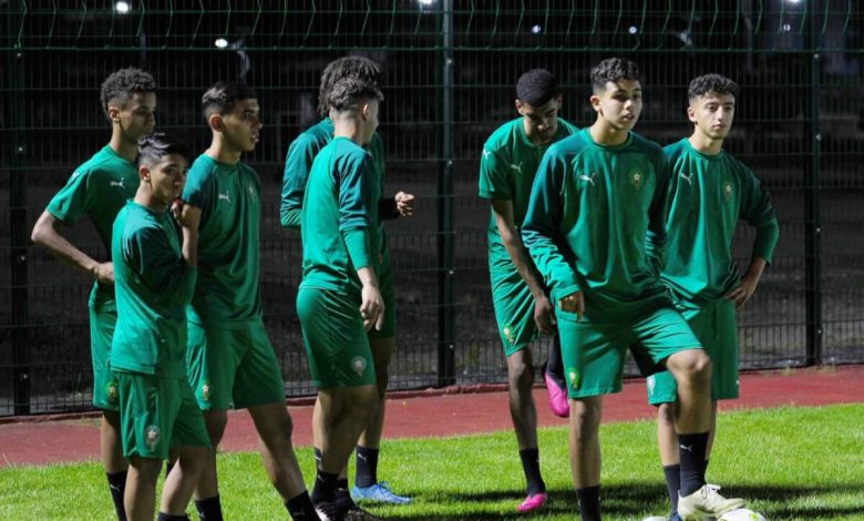 منتخب الفتيان ينهي تحضيراته لمواجهة جنوب أفريقيا في كأس أفريقيا.. و"كاف" يكشف طاقم تحكيم المباراة