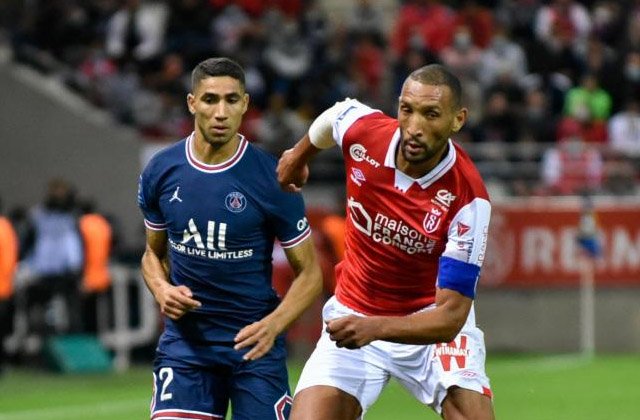 حكيمي وعبد الحميد ضمن قائمة المرشحين لجائزة أفضل لاعب أفريقي في الدوري الفرنسي