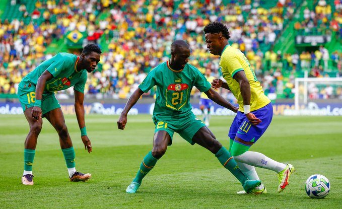 السنيغال تفوز على البرازيل برباعية في مباراة ودية