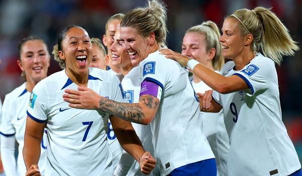 إنجلترا تفوز على كولومبيا وتعبر نحو المربع الذهبي لمونديال السيدات