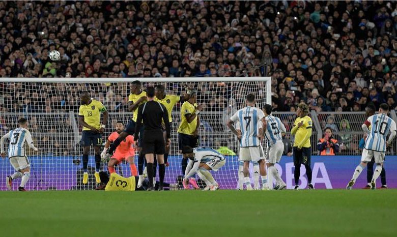 الأرجنتين تبدأ مشوارها نحو مونديال 2026 بفوز صعب على الإكوادور