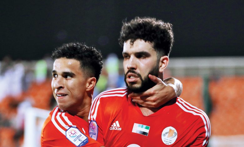 وليد أزارو ينفرد بصدارة هدافي الدوري الإماراتي