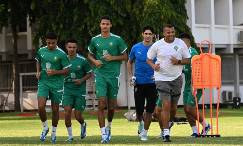 المنتخب المغربي يخوض أول حصة تدريبية له في تنزانيا