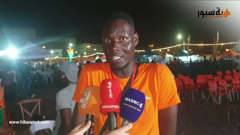 مشجع ايفواري يرفع القبعة للمغرب ويتمنى فوزه بالكان