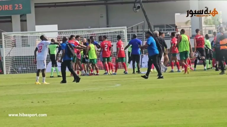 (فيديو) لحظة محاولة لاعبي الكونغو الاعتداء على الركراكي ولاعبي المنتخب