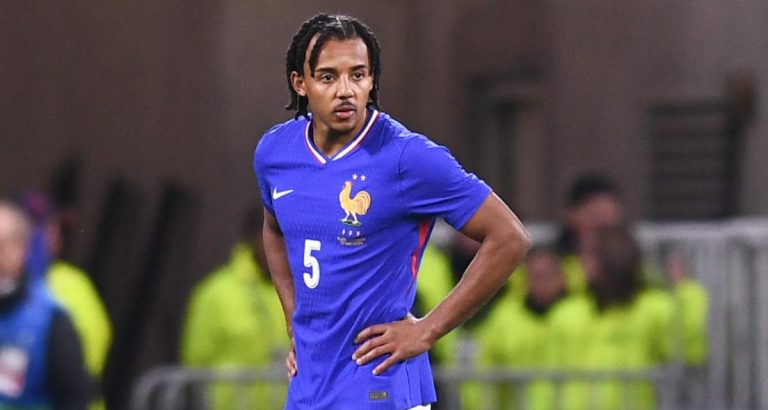 الكشف عن تفاصيل إصابة مدافع برشلونة كوندي مع المنتخب الفرنسي