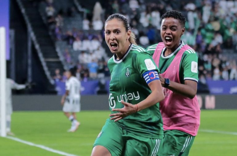 المغربية إبتسام الجرايدي تحقق أرقاما مميزة في الملاعب السعودية