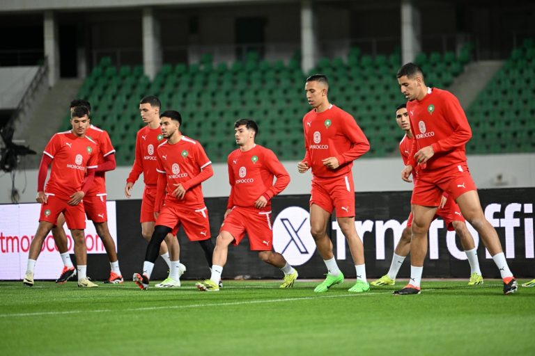 التشكيلة الرسمية للمنتخب الوطني المغربي أمام أنغولا