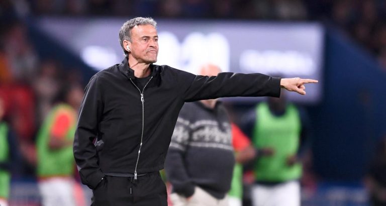 مدافع باريس سان جيرمان يثور ضد قرار إنريكي