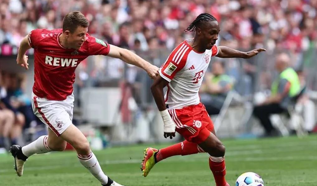 الباييرن يفوز على كولن ويؤجل تتويج ليفيركوزن بلقب الدوري