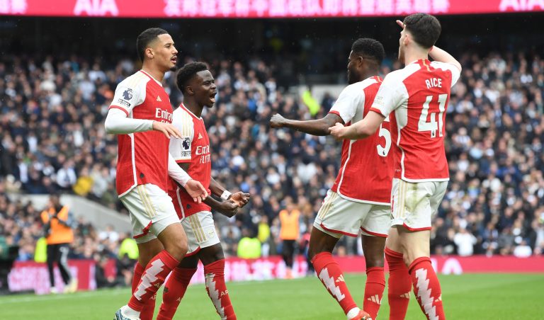 أرسنال يهزم توتنهام ويبتعد في صدارة ترتيب الدوري الإنجليزي