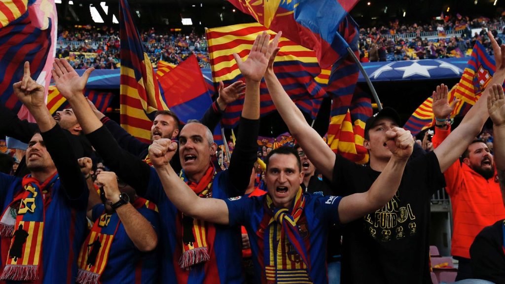 برشلونة مهدد بالحرمان من الجماهير
