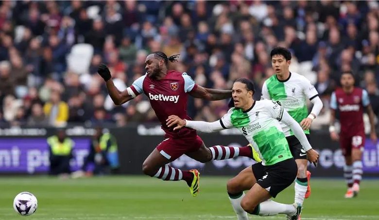 ليفيربول يتعادل مع ويست هام ويبتعد عن صراع الدوري ليفيربول يتعادل مع ويست هام ويبتعد عن صراع الدوري