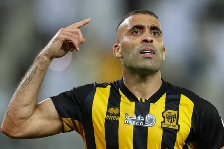 وعكة صحية تهدد مشاركة حمد الله أمام الشباب في الدوري السعودي