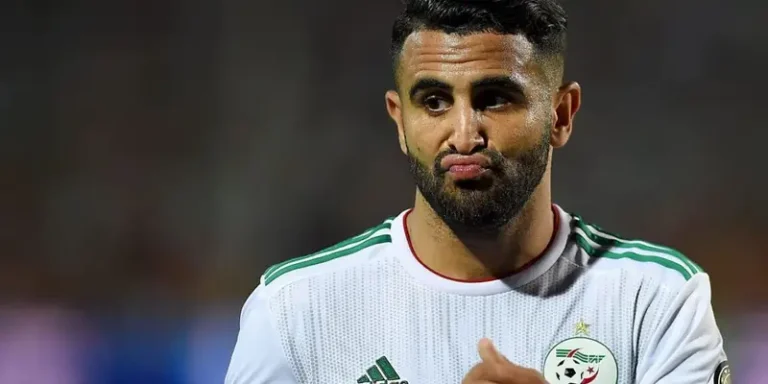 رياض محرز يتجاهل دعوة الاتحاد الجزائري لكرة القدم