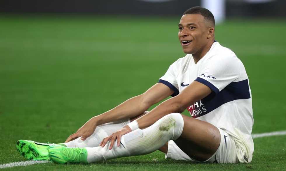 مبابي يتوج بجائزة أفضل لاعب في الدوري الفرنسي