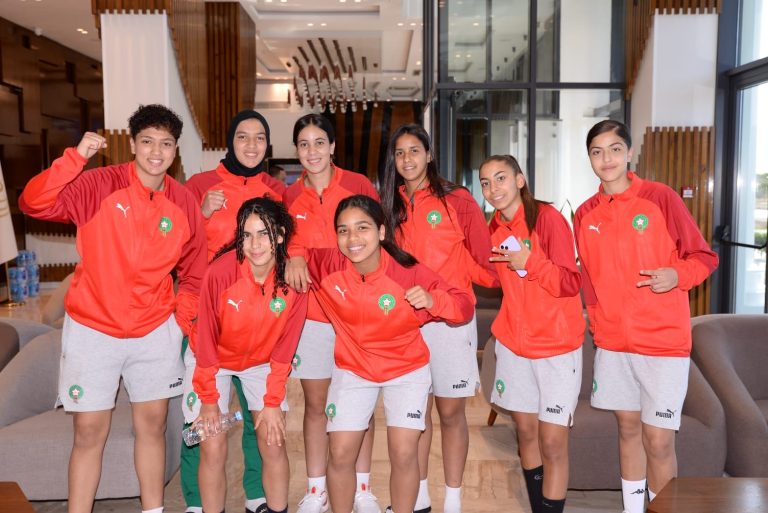 المنتخب النسوي لأقل من 17 سنة يصل إلى الجزائر