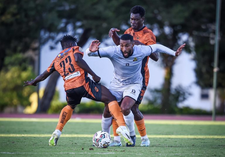 نهضة بركان والجيش الملكي وجها لوجه في مؤجل كأس العرش