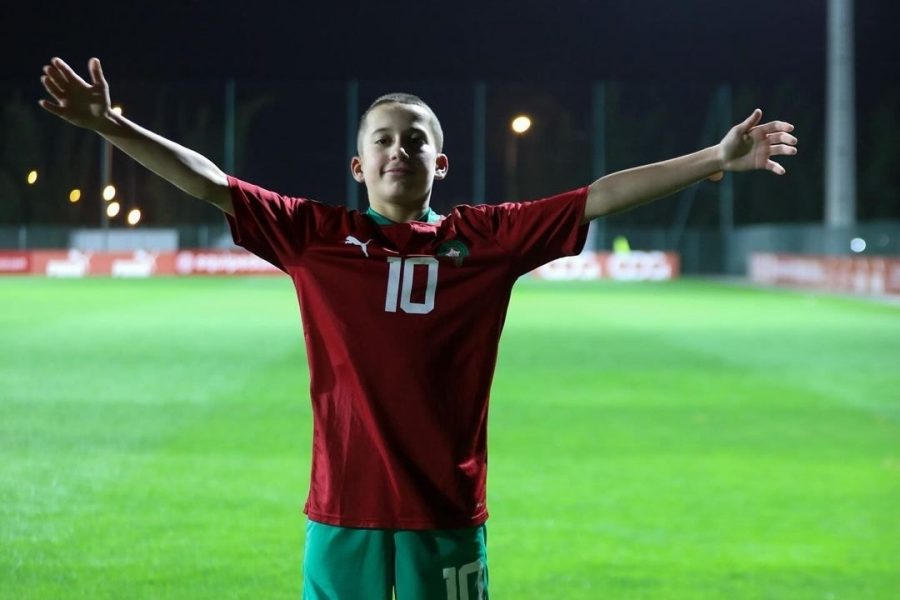 بعد طرده من جينك بسبب المنتخب المغربي .. الموهبة المغربية إلياس بنان يوقع لفريق جديد