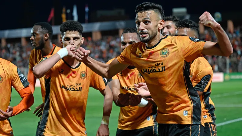 غياب 3 لاعبين عن صفوف نهضة بركان أمام الزمالك المصري