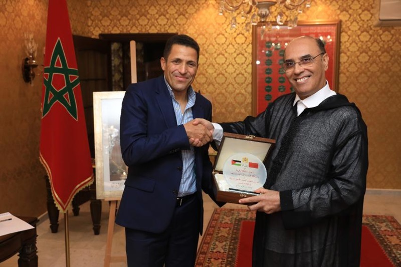 سفارة المغرب بالأردن تحتفي بعموتة وطاقمه المساعد