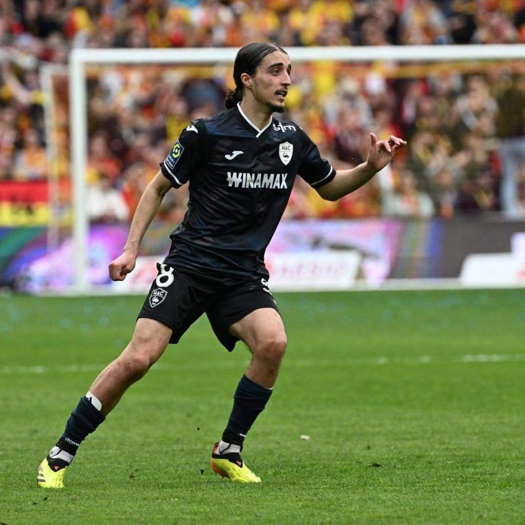 كشطا يسجل هدفين وينال جائزة أعلى تنقيط