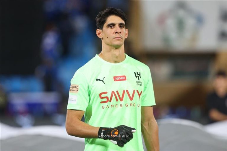 ياسين بونو يخضع لاختبار المنشطات