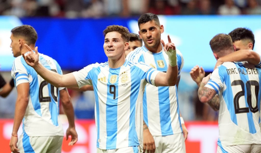 الأرجنتين تفوز على كندا في مباراة افتتاح "كوبا أمريكا"