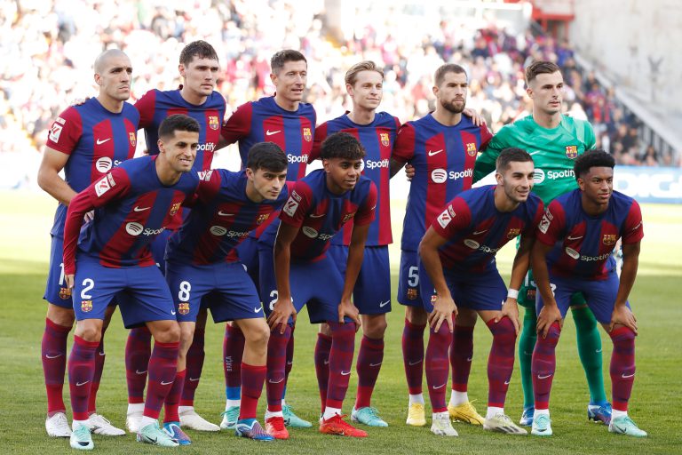 باريس يقدم 250 مليون من أجل التعاقد مع نجم برشلونة