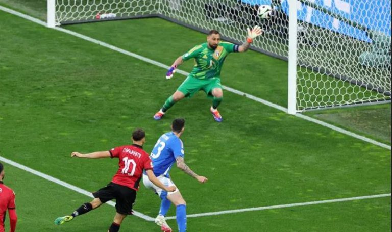 إيطاليا تتلقى أسرع هدف في تاريخ اليورو