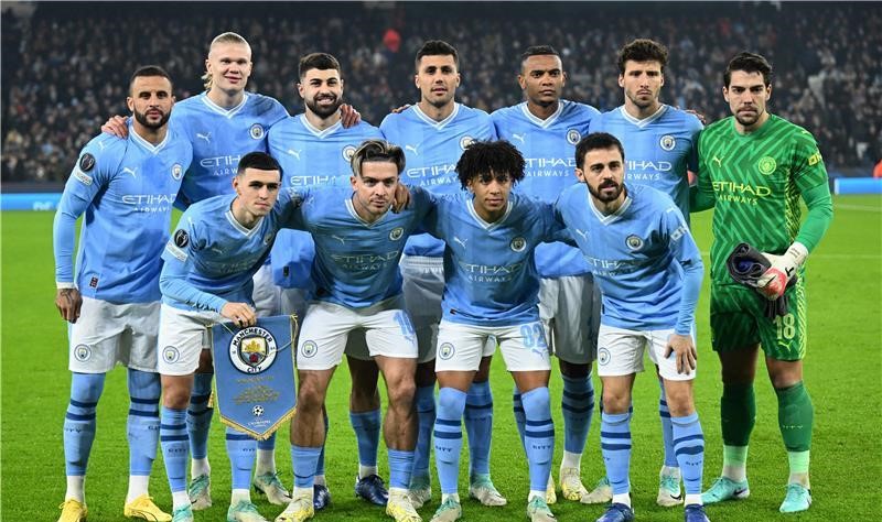 مانشستر سيتي يحصن عقد نجمه حتى 2026