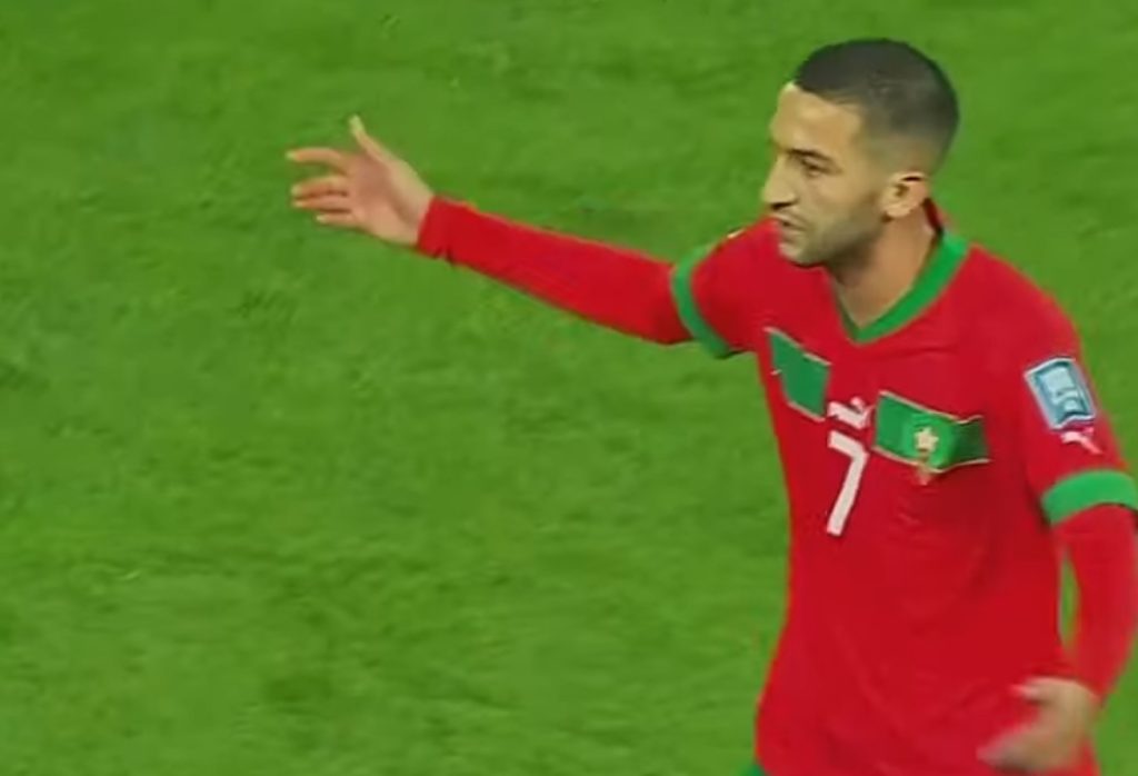 الركراكي يعلق على رد فعل زياش والنصيري .. مزيان الدراري يتقلقو !