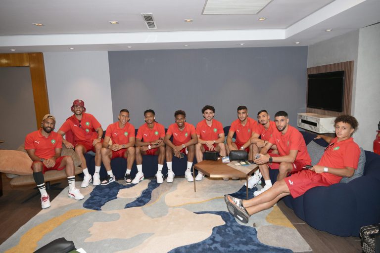 بعثة المنتخب الوطني تتوجه إلى فرنسا استعدادا للمشاركة في الأولمبياد