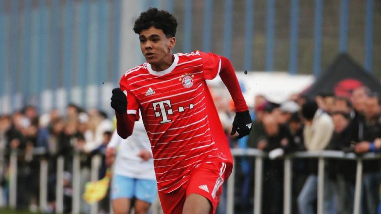 مدرب بايرن يستدعي رسميا أزنو للفريق الأول