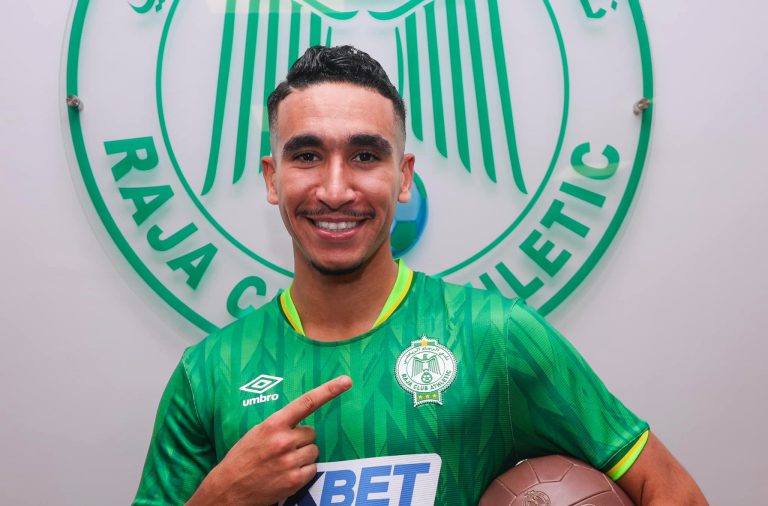 الرجاء يعلن تعاقده رسميا مع الفردوسي